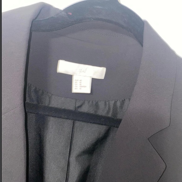 Black Blazer - Picture 2 of 4